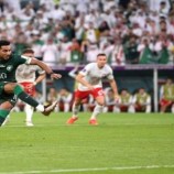 بولندا تفوز على السعودية بثنائية في كأس العالم