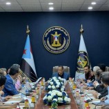 الخُبجي يترأس اجتماعا موسعا للوقوف على مستجدات جهود السلام الشامل