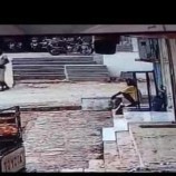 بعد انتشار مقطع بالجريمة.. قوات الأمن تقبض على سارقي محل في امبيخة