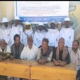 تدشين توزيع خلايا نحل للمستفيدين بمديرية ميفعة