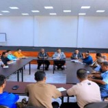 المحافظ لملس يناقش تكثيف حملات صندوق النظافة في عدن استعدادا لعيد الفطر