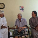 الرئيس الزُبيدي يطمئن على صحة المناضل اللواء أحمد سالم عبيد