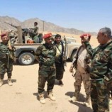 العميد المشرقي يزور المقاتلين في المواقع الأمامية لجبهة مرخه العليا