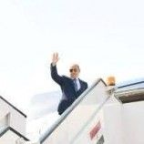 العليمي يغادر #عدن فجأةً متوجهاً إلى #الرياض