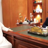 محافظ حضرموت يشيد بمستوى التحصيل لإيرادات الجمارك بميناء الوديعة البري