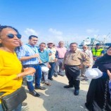 وفد من البنك الدولي يزور مركز الدوكيارد السمكي بعدن