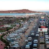 مغادرة زوار العيد العاصمة عدن وسط إشادة بالتحسن الكبير في المدينة