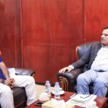 الوزير السقطري يناقش مع عميد كلية ناصر للعلوم الزراعية تطوير المرافق البحثية