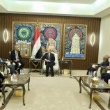 رئيس مجلس القيادة يستقبل سفير الولايات المتحدة الأميركية