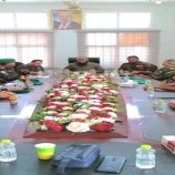 العميد الوالي يترأس اجتماعًا أمنيًا موسعًا بقيادة وضباط قوات الحزام الأمني في لحج