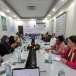 وكأن العليمي هو المخول بحل قضية الجنوب التحررية