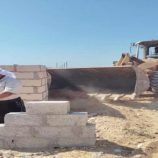 تواصل حملة إزالة المباني العشوائية في عاصمة المهرة