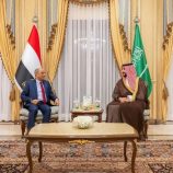 رئيس الوزراء بن بريك يتلقى تهاني القيادة #السعودية بمناسبة تعيينه خلال لقاء وزير الدفاع