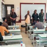 انتقالي حوف يتفقد سير الامتحانات النهائية لطلاب الثانوية العامة بالمديرية