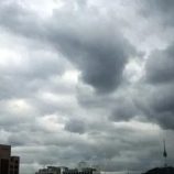 توقعات بغيوم وسقوط أمطار على سواحل الجنوب