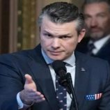 وزير الدفاع الأمريكي: مستعدون لتنفيذ أي قرارات لترامب