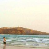 تحذير من السباحة في سواحل عدن خلال الصيف