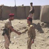 قائد اللواء الأول دعم وإسناد يعايد المرابطين بأبين ويشيد بمستوى الجاهزية واليقظة