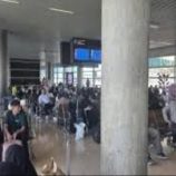 يمنيون عالقون في مطار علياء الدولي بسبب اغلاق الاردن المجال الجوي