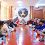 الكثيري يبحث مع لجنة “ثرة” سبل فتح الطريق وتخفيف معاناة السكان