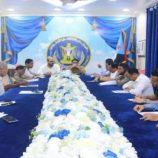 انتقالي حضرموت يناقش التحديات الاقتصادية والخدمية وآثارها على المواطنين