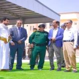 شبوة.. هشلة يتفقد موقع مشروع إنشاء روضة الأطفال في عتق