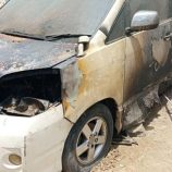 نقابة الصحفيين الجنوبيين بأبين تُدين جريمة إحراق سيارة الإعلامي عادل الحنشي