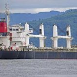 غرق سفينة الشحن «إترنيتي سي» بعد هجوم للحوثيين قبالة اليمن