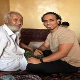 السقاف يزور الكابتن منير مدهش للاطمئنان على صحته