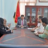 الأمين العام للمجلس المحلي بحضرموت يلتقي وكيل وزارة الصحة ويشيد بنجاح حملة التحصين وما حققته من نجاح في انخفاض نسبة المتخلفين عن التطعيم