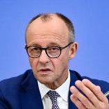 ألمانيا تظهر حزمها في ملف الهجرة بترحيل 81 أفغانيًا