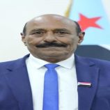 انتقالي شبوة يكرم أفراد نقطة اللواء الخامس والكتيبة الرابعة بمكافآت مالية تقديرًا لجهودهم الأمنية