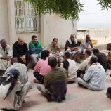 العميد المحمدي يلتقي رؤساء اللجان المحلية بمراكز المكلا ويؤكد أهمية الاصطفاف الشعبي وتنظيم الاحتجاجات