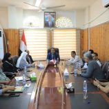 الوكيل العامري يطلع على إجراءات تنفيذ مشروع تعزيز الوعي الصحي لزيادة الطلب على التحصين في مديريتي تريم والقطن