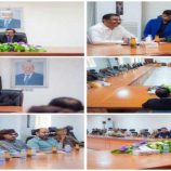 محافظ شبوة ومدير عام الشرطة يؤكدان على حماية مصالح المواطنين ويشددان على التنسيق لمواجهة التحديات الاقتصادية