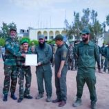 العميد الوالي يكرم عددا من ضباط الإمداد والتموين المبرزين