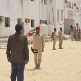 محافظ حضرموت يزور معسكر قوات الشرطة العسكرية