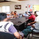 تنفيذية انتقالي غيل باوزير تشدد على ضرورة اتخاذ إجراءات رادعة بحق المتلاعبين بالأسعار