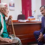 محافظ شبوة يكرّم بطل الرماية العريف جعيم العولقي على إنجازاته الدولية