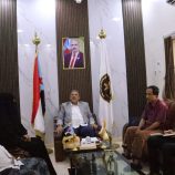 فريق التوجيه والرقابة الرئاسي بمحافظة المهرة يناقش قضايا المرأة وتعزيز حضورها المجتمعي .