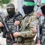 حماس تبث شريط فيديو يظهر رهينتين إسرائيليين محتجزين في غزة