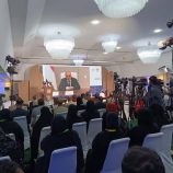 رئيس الوزراء يؤكد دعم الحكومة لانجاح خطة حضرموت للتنمية الاقتصادية والاجتماعية انطلاقًا من مكانتها التاريخية والريادية