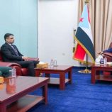 الرئيس الزُبيدي يلتقي نائب وزير الإعلام والثقافة والسياحة ويؤكد دعمه لتطوير العمل الإعلامي والثقافي والسياحي
