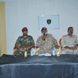 العميد “باخيرالله” يلقي محاضرة توجيهية عن ضرورة تحييد القوات المسلحة لضمان الاستقرار بمعسكر الكتيبة الخاصة في المكلا