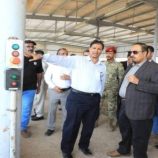 محافظ حضرموت يتفقد منشأة غاز بروم ويؤكد على أهمية تطوير قدراتها الإنتاجية والخزنية