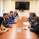 الرئيس الزُبيدي يبحث مجالات التعاون المشترك مع جمهوريتي أوغندا والصومال