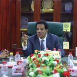 محافظ المهرة يلتقي مدير عام هيئة الأراضي ويوجّه بتشكيل لجنة فنية لحماية الحجوزات الحكومية