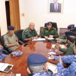 العميد المنهالي يعقد اجتماعًا بمدراء أمن المديريات الشرقية والغربية ويؤكد: أمن الوطن والمواطن أمانة في أعناقنا ولن نسمح لأحد العبث بأمننا