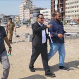 مدير عام المنصورة يدشن مشروع “إنشاء متنفس مثلث دوار السفينة بشارع التسعين”