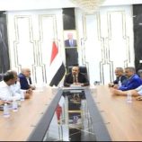 محافظ حضرموت ومؤسسة الكهرباء يبحثان احتياجات قطاع التوليد